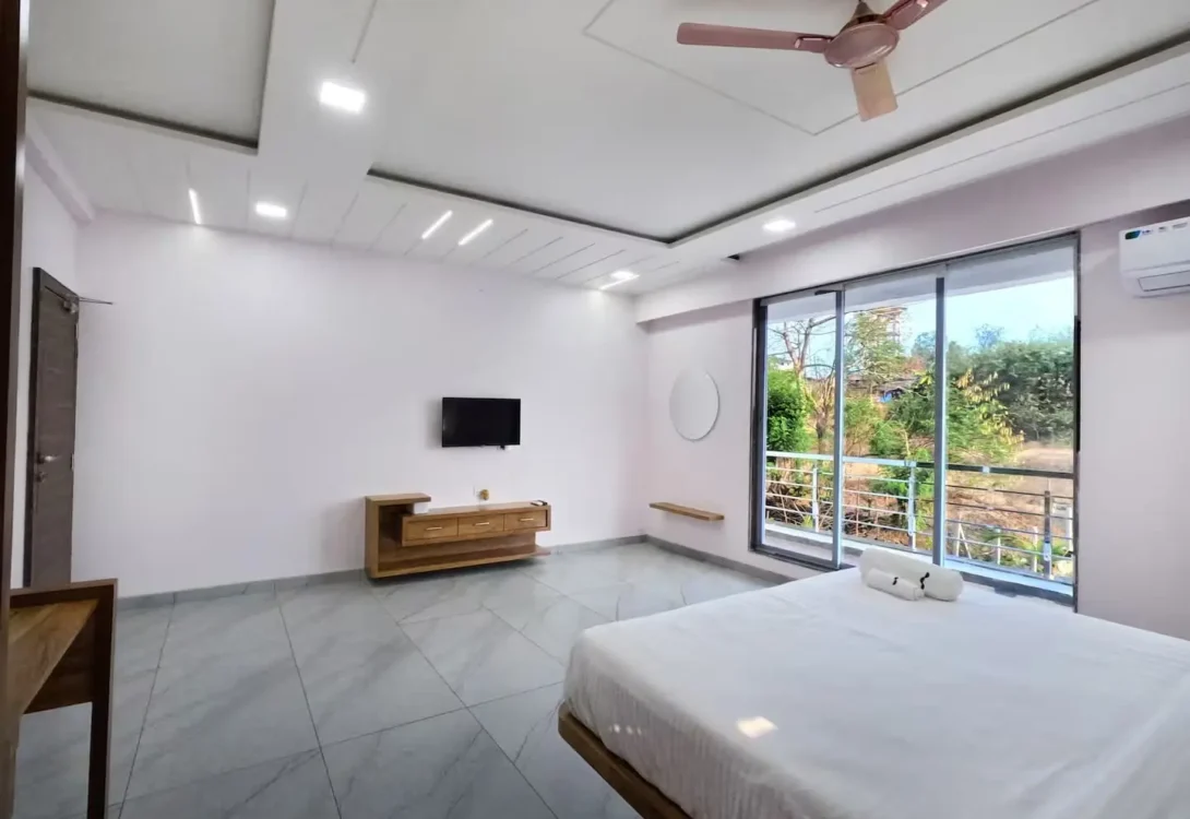 Balcony-access from bedrooms for pets