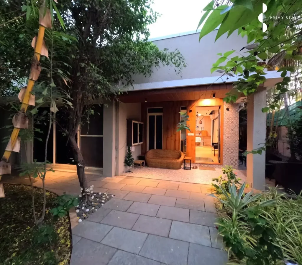 Pet-accessible terrace with sea views