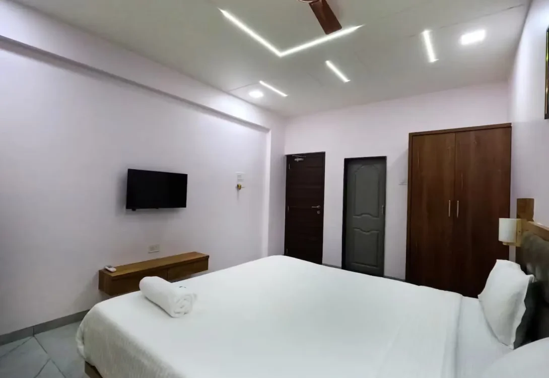 Pet blanket and linen options