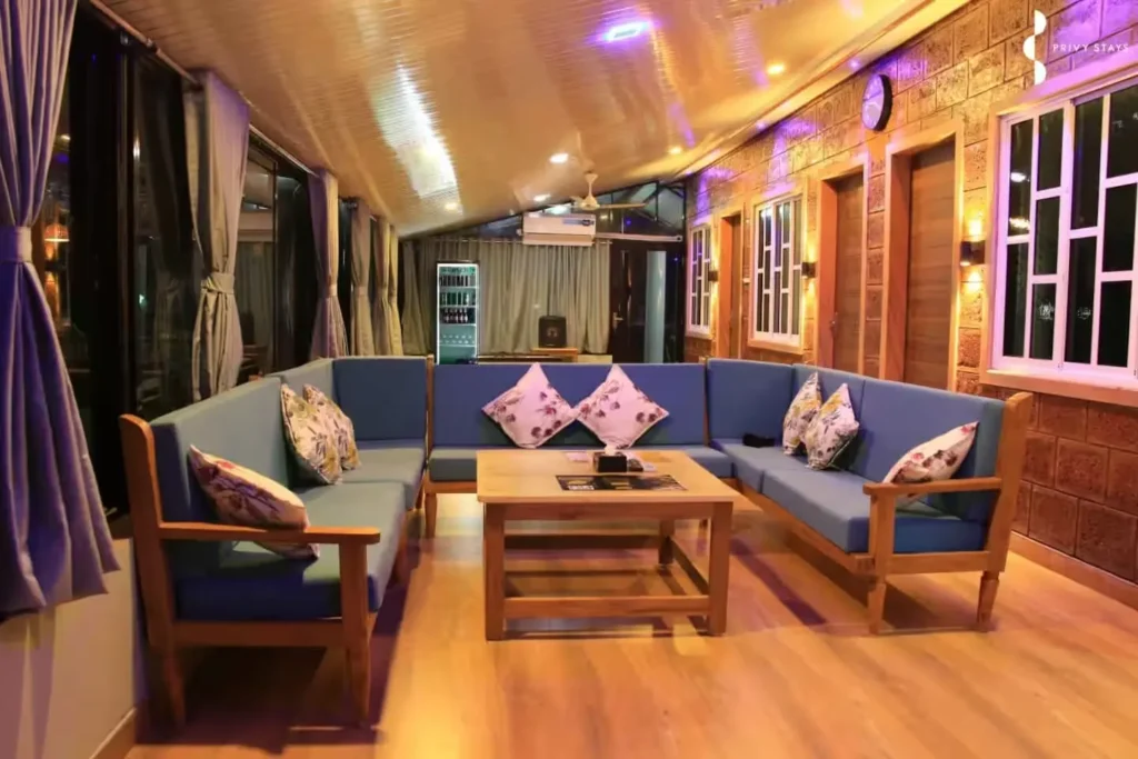 Walkable distance to secluded beach