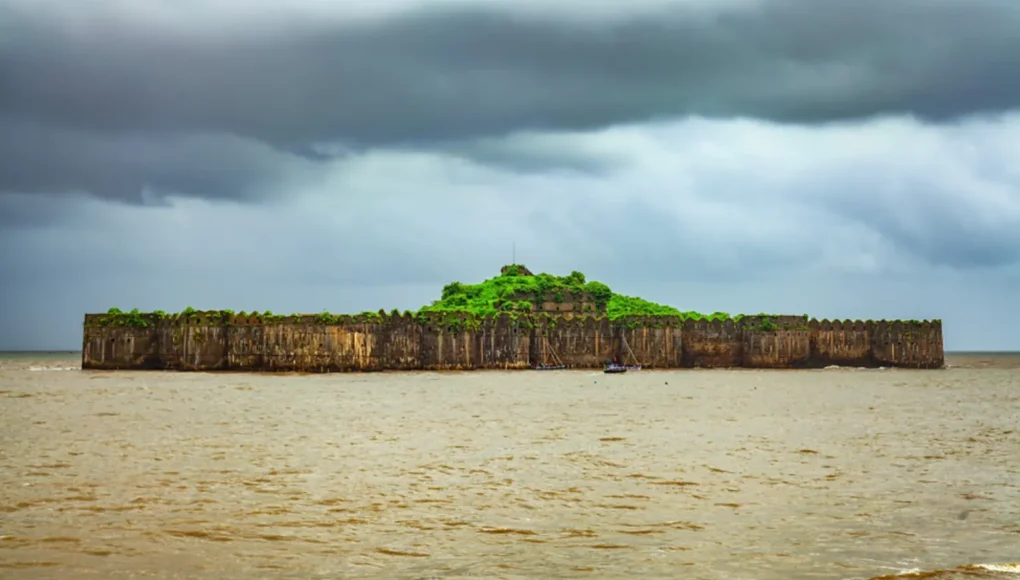Forts in Alibaug