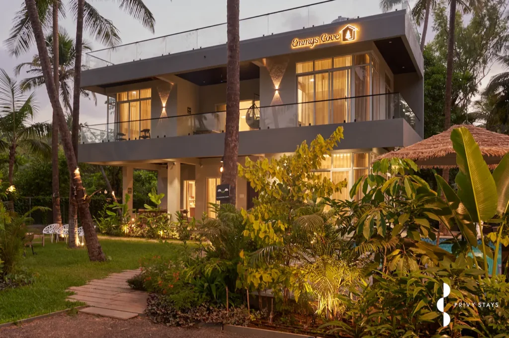 Emmy's Cove Villa stay with balcony and outdoor garden in near Akshi Beach-Alibag